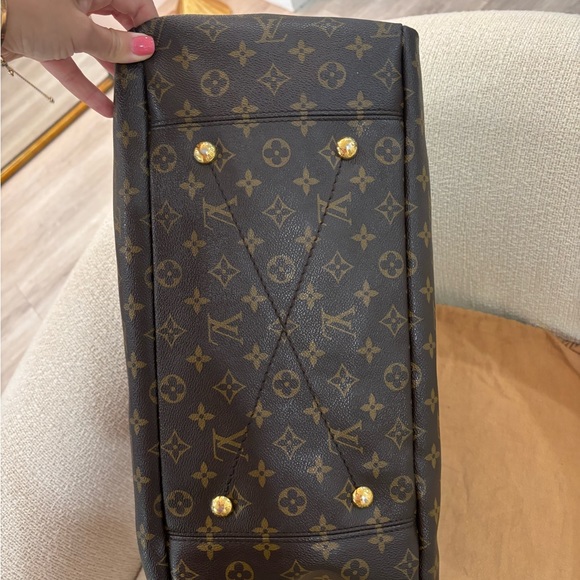 Authentic Louis Vuitton Artsy MM monogram - Picture 13 of 14